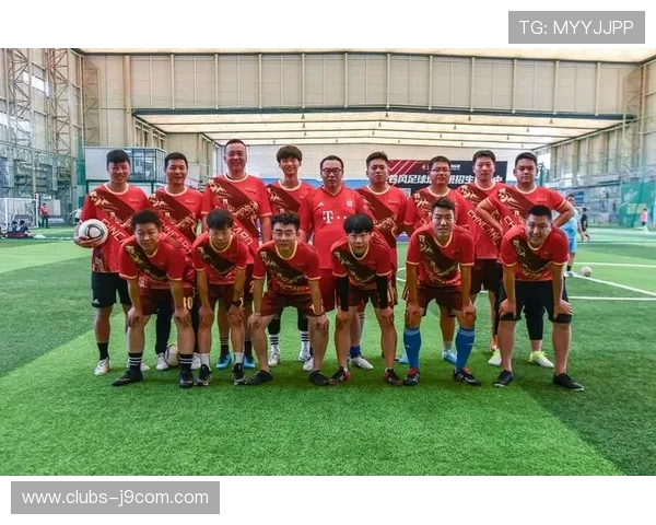 足球队早期组建阶段训练重点及其对团队凝聚力和比赛表现的影响分析